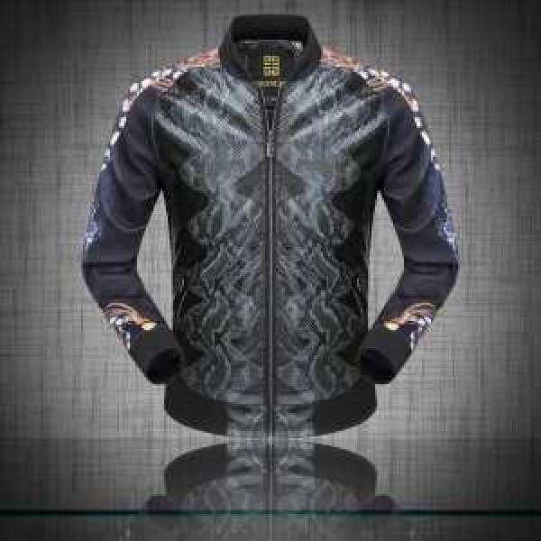 エレガントな装い 2026秋冬 GIVENCHY ジバンシー セーター