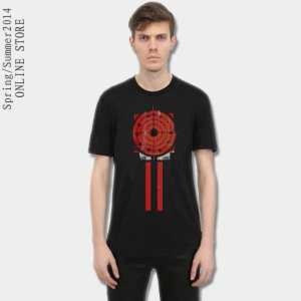 2026夏コーデにGIVENCHY ジバンシィ 半袖Tシャツ