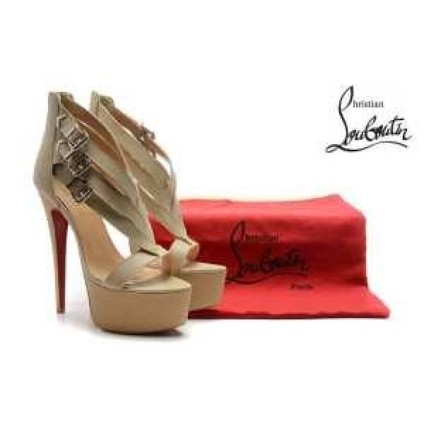 2026 人気が爆発 Christian Louboutin クリスチャンルブタンパンプス