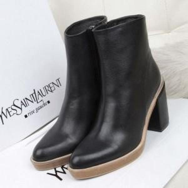 ALEXANDER WANG アレキサンダーワン 2026 秋冬 流行や季節に拘らないデザイン ショートブーツ