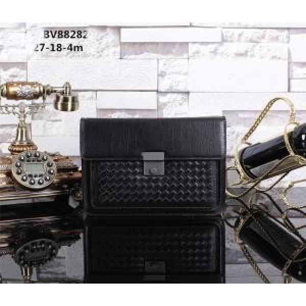 BOTTEGA VENETA ボッテガ ブランド 贈り物にも◎ 2025スナップボタン式開閉 財布メンズ BV88282.163.