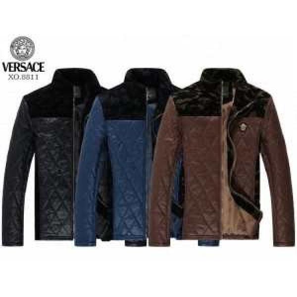 SALE開催! 2026秋冬 VERSACE ヴェルサーチ 綿入れ 3色可選 肌寒い季節に欠かせない