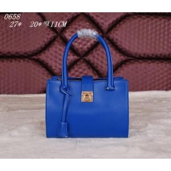 FERRAGAMO サルヴァトーレフェラガモ 2026 超人気美品◆バックインバック 収納 ハンドバッグ 0658.44..44.