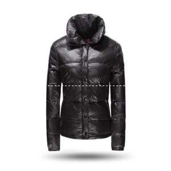 新作登場 2026-14秋冬新作 女性用 モンクレール MONCLER ダウンジャケット