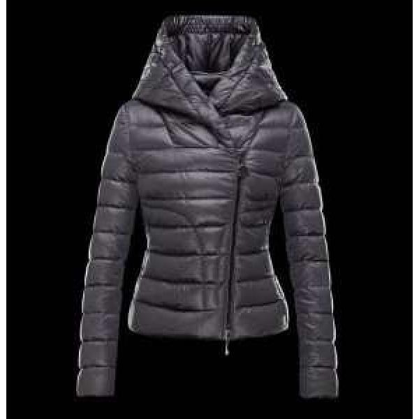 2025秋冬 MONCLER モンクレール ダウンジャケット 美品