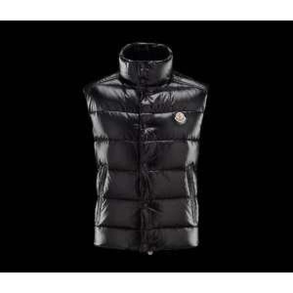 新入荷 MONCLER モンクレール根強い人気のある ダウンジャケット
