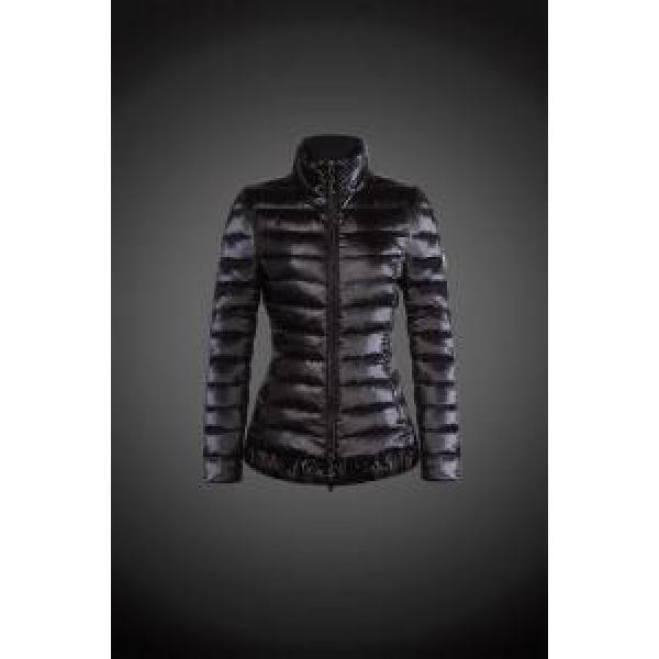 2026 秋冬 MONCLER モンクレール 秋冬を彩る一着 レディース ダウンジャケット8826