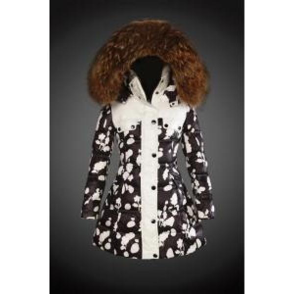 2026 秋冬 汚れしにくい MONCLER モンクレール レディース ダウンジャケット 8802