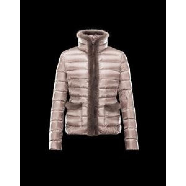 2026 秋冬 重さを感じず MONCLER モンクレール レディース ダウンジャケット