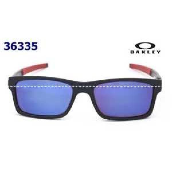 高級感演出 2026 OAKLEY オークリー サングラス