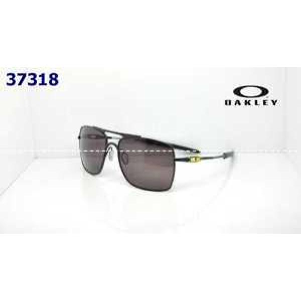 最旬アイテム 2026 OAKLEY オークリー サングラス