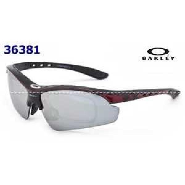 最旬アイテム 2026 OAKLEY オークリー サングラス