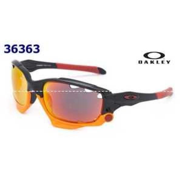 欧米韓流/雑誌 2026 OAKLEY オークリー サングラス