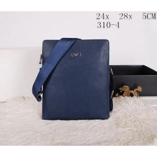 ARMANI アルマーニ 2026 SALE!今季 シンプルな外観 メンズ ショルダーバッグ 310-4.65.