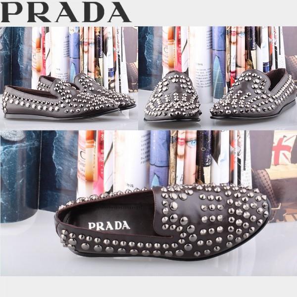 人気が爆発 2026-14秋冬 PRADA プラダ カジュアルシューズ 靴 スタッズ