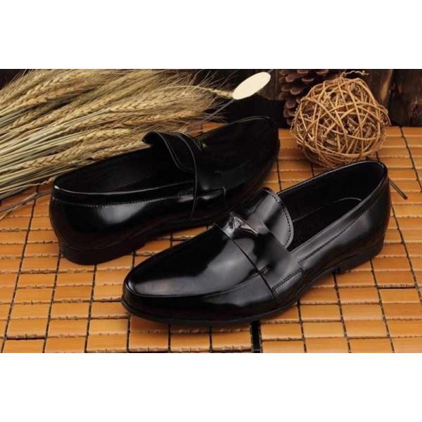人気が爆発 2026-14秋冬新作 PRADA プラダ レザーシューズ靴 BLACK