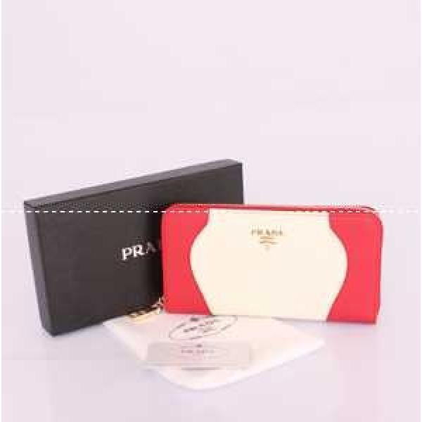 ★安心★追跡付 2026新作 PRADA プラダ レディース長財布0506B.105.