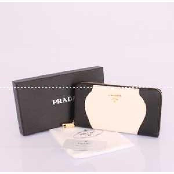 2026新作 PRADA プラダ 大人気☆NEW!!レディース長財布0506B.105.