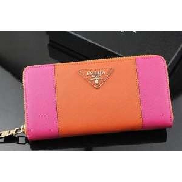 希少 2026 PRADA プラダース長財布.105.