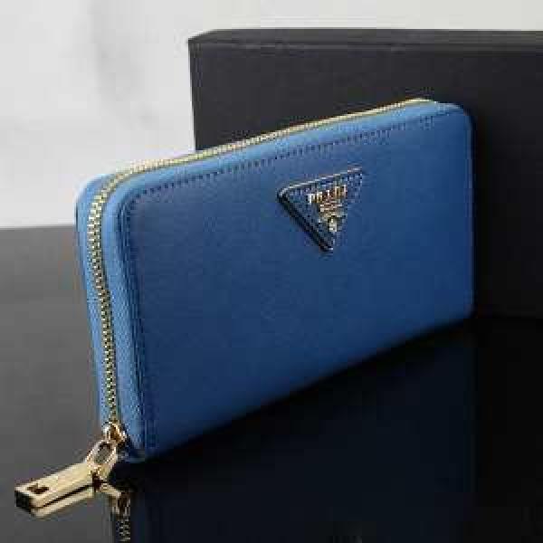 2026 完売品！PRADA プラダース長財布.105.