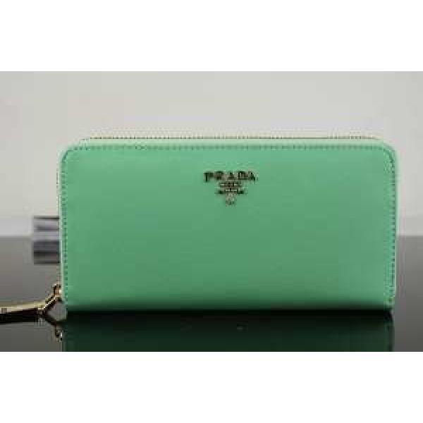 希少 2026 PRADA プラダース長財布.105.