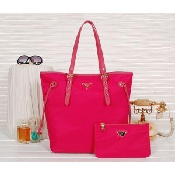 値下げ！ 2025春夏 PRADA プラダ  ショルダーバッグ レディース.68.