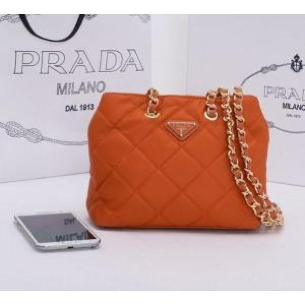 高級感演出  PRADA プラダ 2026春夏  ショルダーバッグ レディース.68.