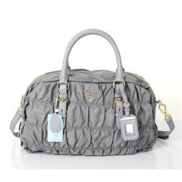 2026春夏 PRADA プラダ 最旬アイテム  手持ち&amp;ショルダー掛け レディース.68.