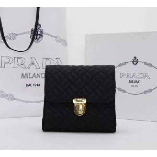 上質 PRADA プラダ 2026春夏 ショルダーバッグ レディース.68.