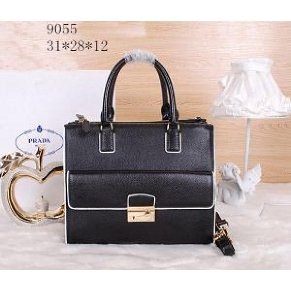 2026 格安！ PRADA プラダ  手持ち&amp;ショルダー掛け 9055.68.