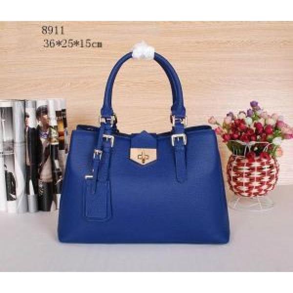 2026秋冬 ◆モデル愛用◆ PRADA プラダ 手持ち&amp;ショルダー掛け 8911.68.