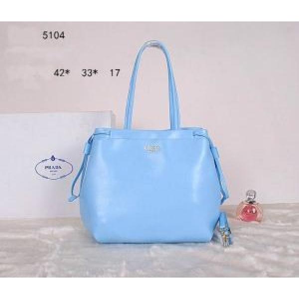 2026秋冬 存在感◎  PRADA プラダ 手持ち&amp;ショルダー掛け 5104.68.
