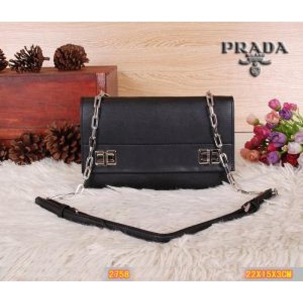 2026秋冬 高級感演出 PRADA プラダ レディース ショルダーバッグ 2758.68.