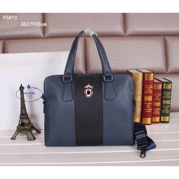 2026秋冬 PRADA プラダ 美品！メンズ用 手持ち&amp;ショルダー掛け P6180.57.