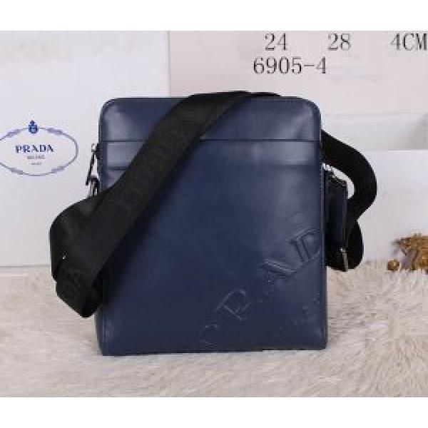 2025秋冬 贈り物にも◎  PRADA プラダ メンズ用 ショルダーバッグ 6905-4.57.