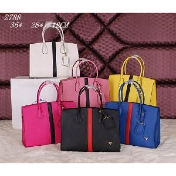 2025 PRADA プラダ 最旬アイテム 手持ち&amp;ショルダー掛け 2788.68.