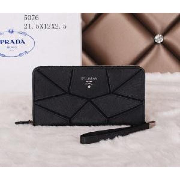 2026 個性派 PRADA プラダ 財布メンズ 5076.158.
