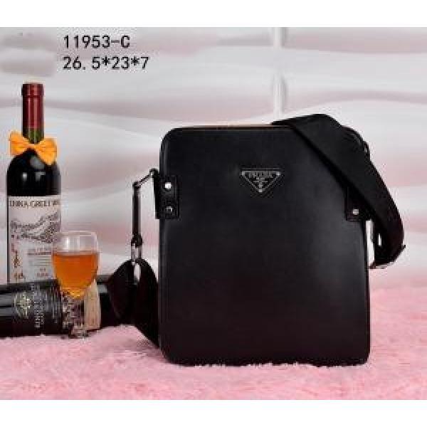 PRADA プラダ 2026 欧米韓流 利便性に優れ メンズ ショルダーバッグ 11951-A.57.