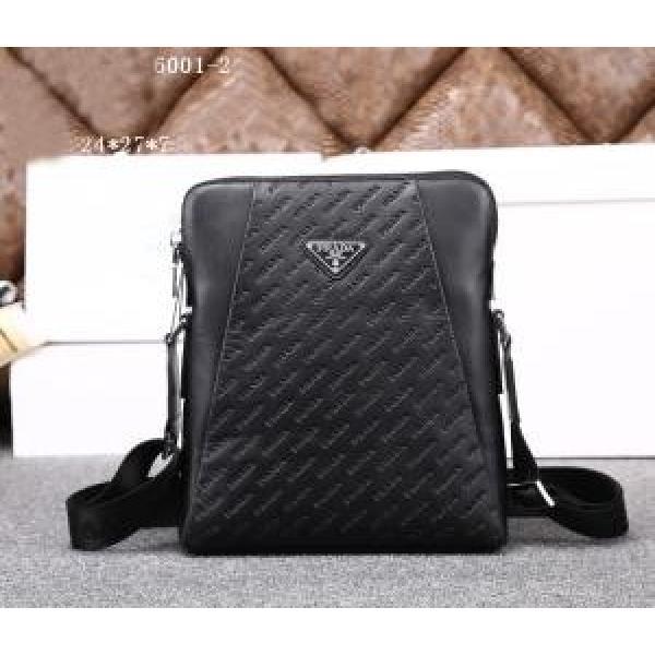 PRADA プラダ 2026 抜群の雰囲気が作れる! メンズ用 ショルダーバッグ 斜め掛けバッグ6001-1.57.