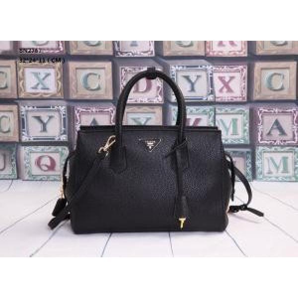 PRADA プラダ 2026 ～希少 非凡な容量 手持ち&amp;ショルダー掛け BN2767.68.