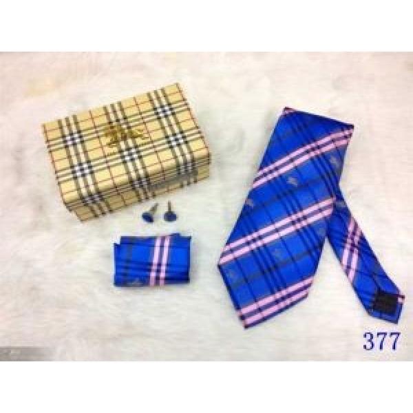 完売品！ 2026 BURBERRY バーバリー ネクタイ
