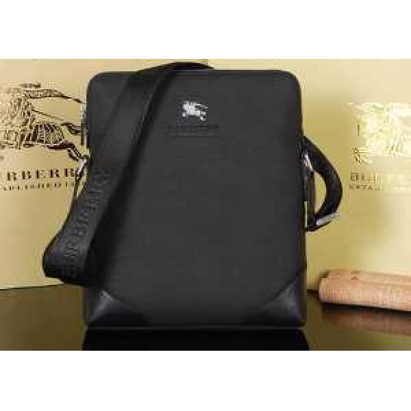 大人気☆NEW!! 2026春夏 BURBERRY バーバリー ショルダーバッグ BB-M95531-3.47.