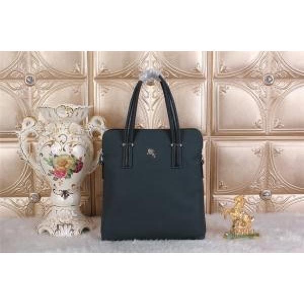 BURBERRY バーバリー 2025 美品！メンズ用ショルダーベルト付 ハンドバッグ 5138-2.47.
