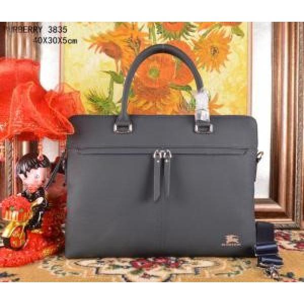 BURBERRY バーバリー 2025 大人気☆NEW!! メンズ用ハンドバッグ ショルダーベルト付 3835.47.