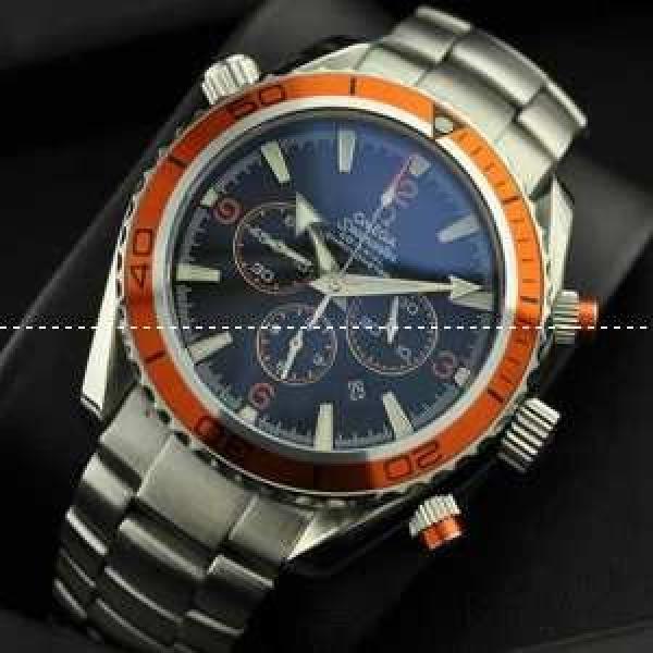 日本製クオーツ　6針クロノグラフ OMEGA オメガ メンズ腕時計 日付表示 月付表示 サファイヤクリスタル風防 43.45mm.194.