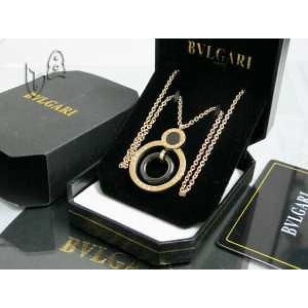 一味違うケーブル編みが魅力満点 2026春夏 BVLGARI ブルガリ ネックレス、ペンダントトップ、チョーカー.229.