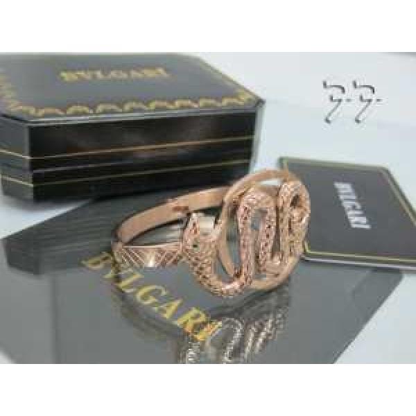 贈り物にも◎ 2026春夏 BVLGARI ブルガリ バングル.229.