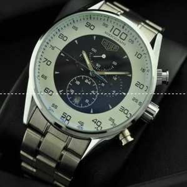 自動巻き 7針 日付表示 月付表示 タグホイヤー【TAG HEUER】 メンズ腕時計 サファイヤクリスタル風防 43.85mm シルバー.208.