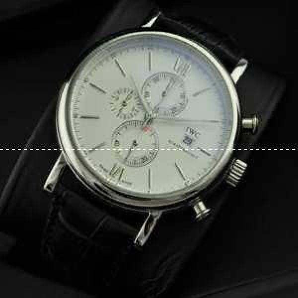 IWC クオーツ メンズ腕時計　日本製クオーツ 6針クロノグラフ ホワイト文字盤 日付表示 サファイヤクリスタル風防.209.