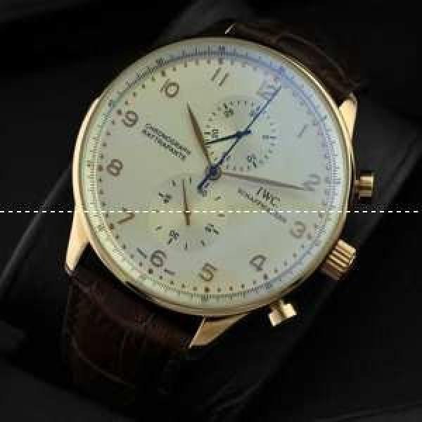 IWC クオーツ メンズ腕時計　日本製クオーツ 6針クロノグラフ ホワイト文字盤　日付表示 レザーベルト.209.